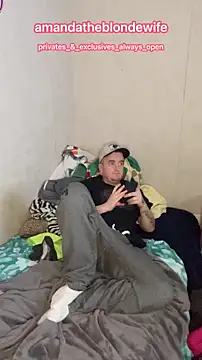 amandatheblondewife online show from 15, 3, 2026