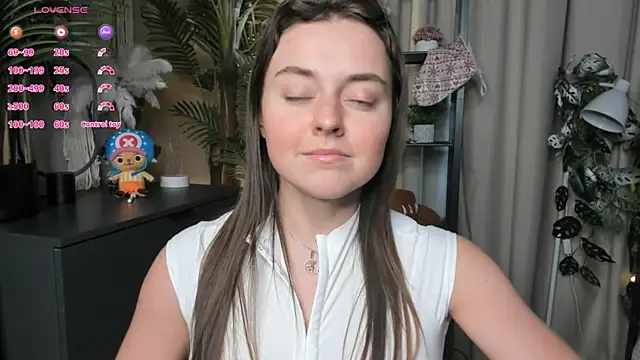 ThelmaJusto online show from 17, 4, 2026