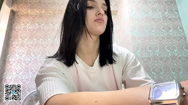 SorayaTrieger online show from 17, 10, 2025