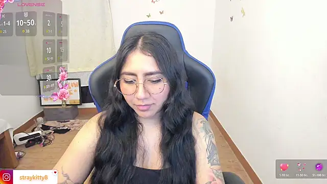 LoveLyy- online show from 10, 7, 2026