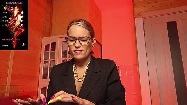 Lady Shine online show from 11, 11, 2025