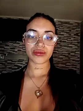 Carla Bennett   online show from 11, 10, 2025