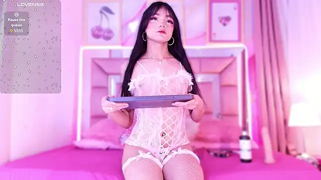 Nefera Noxx online show from 12, 3, 2026