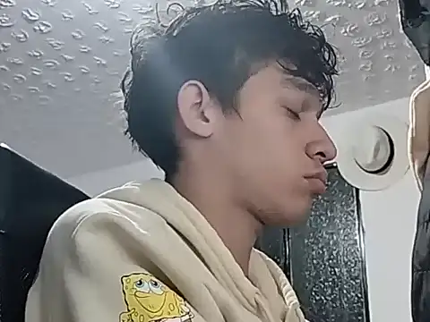 Snapshot of kristof1020 chatting on 2, 11, 2025 kristof1020 online show from 2, 11, 2025