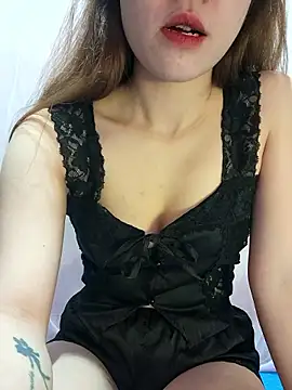 LylyCii6969 online show from 15, 12, 2025