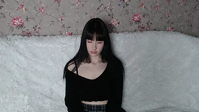 NaemiiBlush online show from 14, 4, 2026