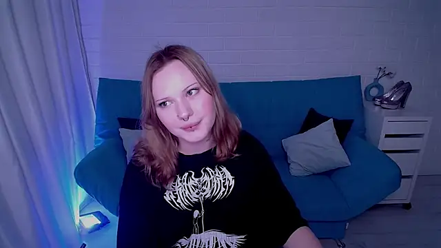 AuroraMour online show from 8, 10, 2025