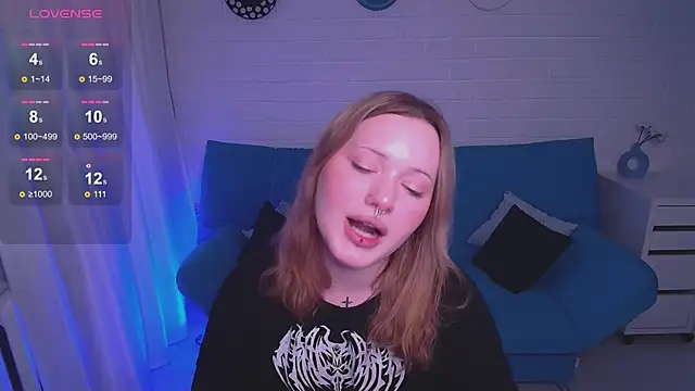 AuroraMour online show from 20, 10, 2025