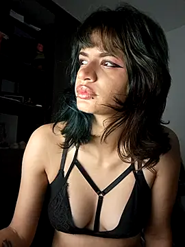 Snapshot of sukulaurens chatting on 5, 8, 2026 sukulaurens online show from 5, 8, 2026