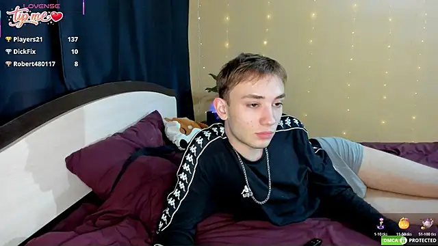 Snapshot of felixcurt69 chatting on 24, 4, 2026 felixcurt69 online show from 24, 4, 2026