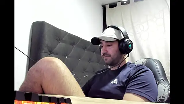 coolfriki online show from 4, 4, 2026