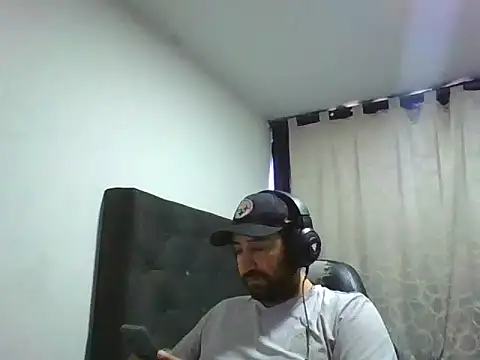 Snapshot of coolfriki chatting on 22, 6, 2026 coolfriki online show from 22, 6, 2026