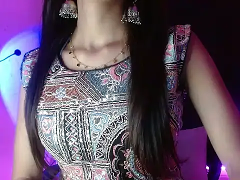 Snapshot of Roiseeee chatting on 16, 4, 2026 Roiseeee online show from 16, 4, 2026