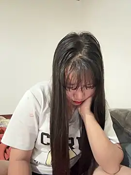 TrangNemo online show from 5, 11, 2025