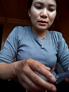 Snapshot of kun-love chatting on 8, 10, 2025 kun-love online show from 8, 10, 2025