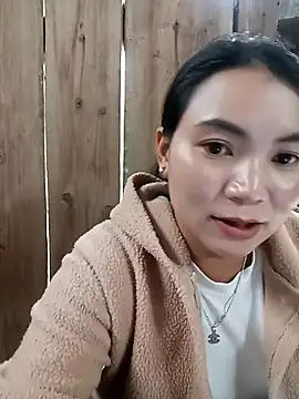 Snapshot of kun-love chatting on 24, 10, 2025 kun-love online show from 24, 10, 2025