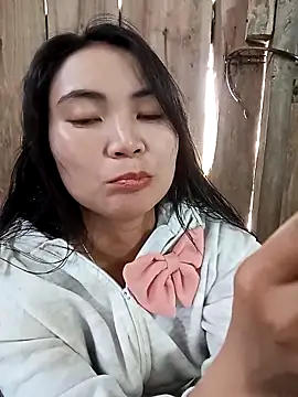 Snapshot of kun-love chatting on 30, 10, 2025 kun-love online show from 30, 10, 2025