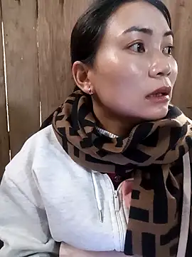 Snapshot of kun-love chatting on 13, 11, 2025 kun-love online show from 13, 11, 2025