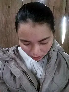 Snapshot of kun-love chatting on 18, 11, 2025 kun-love online show from 18, 11, 2025