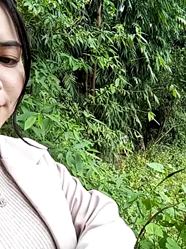 Snapshot of kun-love chatting on 21, 11, 2025 kun-love online show from 21, 11, 2025