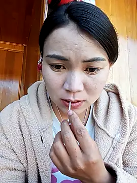 Snapshot of kun-love chatting on 25, 11, 2025 kun-love online show from 25, 11, 2025