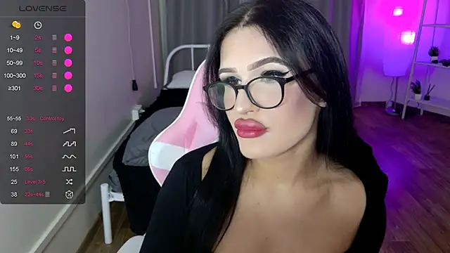 ShayLisse online show from 3, 11, 2025