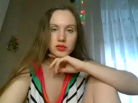 Lynirina online show from 18, 4, 2026