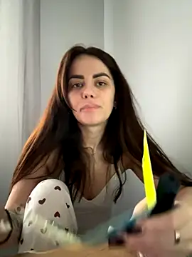 Snapshot of Bella-Flower chatting on 30, 10, 2025 Bella-Flower online show from 30, 10, 2025