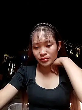 Young vietnamese online show from 18, 10, 2025