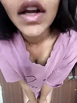 anshika0124 online show from 10, 2, 2026