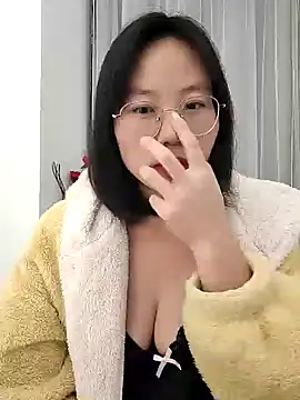 nini10052025 online show from 28, 10, 2025