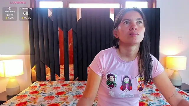 Sofy and Mia online show from 26, 11, 2025