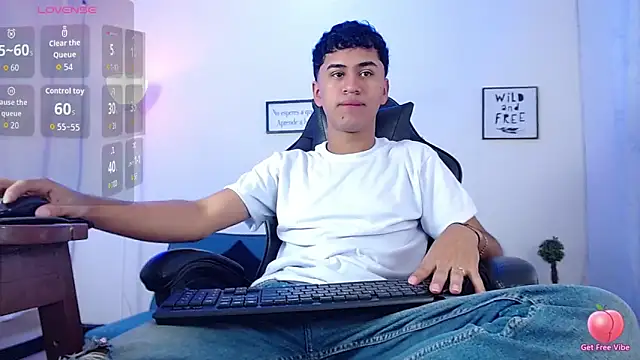 Snapshot of Alancum7 chatting on 22, 6, 2026 Alancum7 online show from 22, 6, 2026