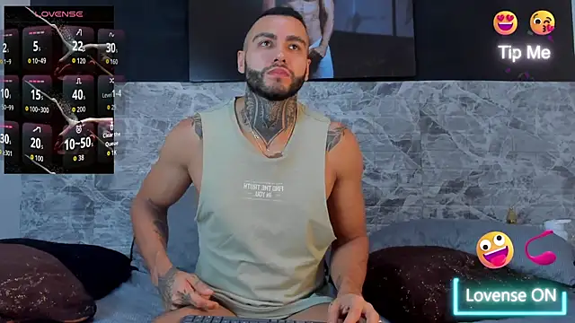 Snapshot of Danny_Willson chatting on 2, 11, 2025 Danny Willson online show from 2, 11, 2025