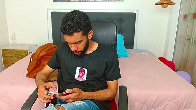 andresnoir  online show from 18, 12, 2025