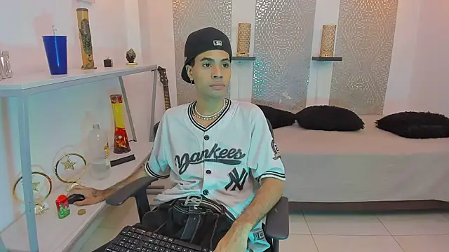 JacobBlackwell  online show from 14, 11, 2025