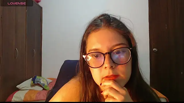 Snapshot of CarlaLorez chatting on 14, 7, 2026 CarlaLorez online show from 14, 7, 2026