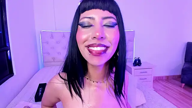 Nina fox 0691 online show from 16, 5, 2026