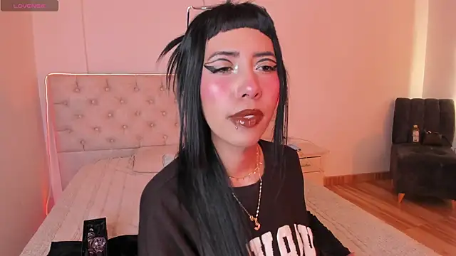 Snapshot of Nina_fox_0691 chatting on 20, 6, 2026 Nina fox 0691 online show from 20, 6, 2026