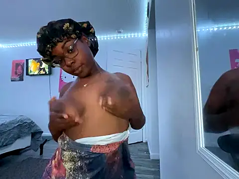 twerkaholic120 online show from 6, 11, 2025