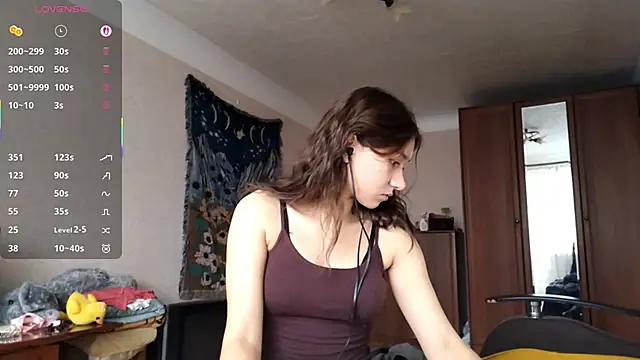 MiaLovelyOne online show from 28, 10, 2025