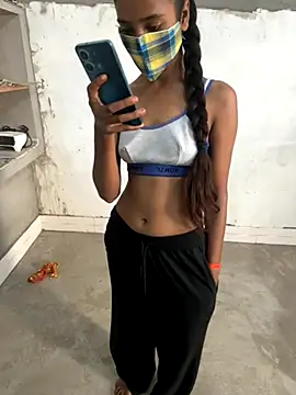 Snapshot of Rani_hot2 chatting on 11, 10, 2025 Rani hot2 online show from 11, 10, 2025