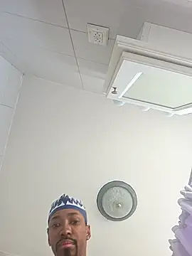 SLIM-BONEZ-N-HARMONY online show from 16, 1, 2026