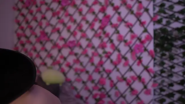 Petite Polly online show from 28, 10, 2025