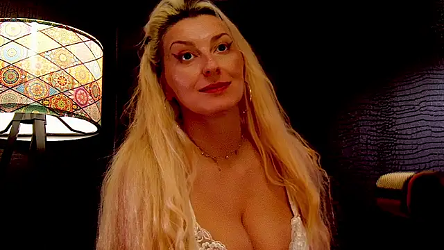 LeticiaReys online show from 14, 1, 2026