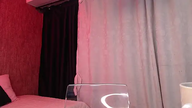 Snapshot of KarinaFlowers_ chatting on 1, 4, 2026 KarinaFlowers online show from 1, 4, 2026