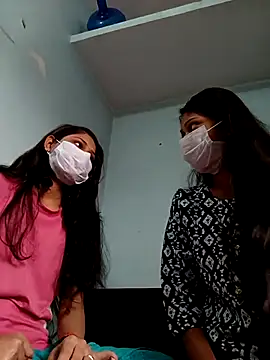 Snapshot of samaya-Neha chatting on 28, 10, 2025 samaya-Neha online show from 28, 10, 2025