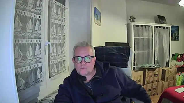 Snapshot of macdut67 chatting on 15, 1, 2026 macdut67 online show from 15, 1, 2026