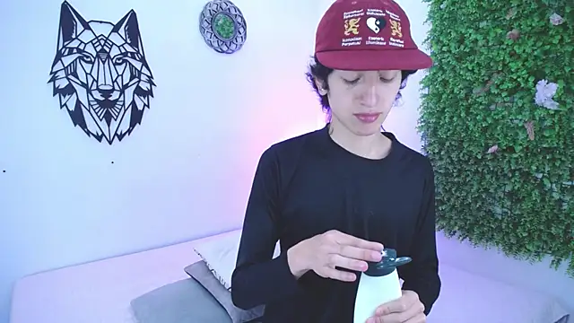 Snapshot of Emo_Boy_ chatting on 22, 11, 2025 Emo Boy online show from 22, 11, 2025