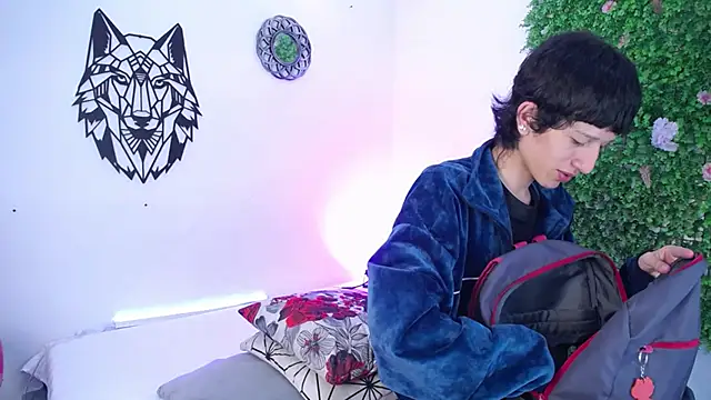 Snapshot of Emo_Boy_ chatting on 2, 12, 2025 Emo Boy online show from 2, 12, 2025